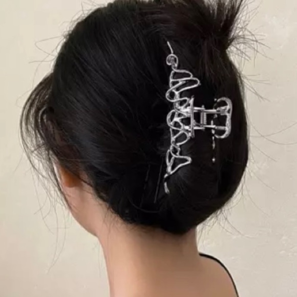 Beautiful Silver Hair Clip